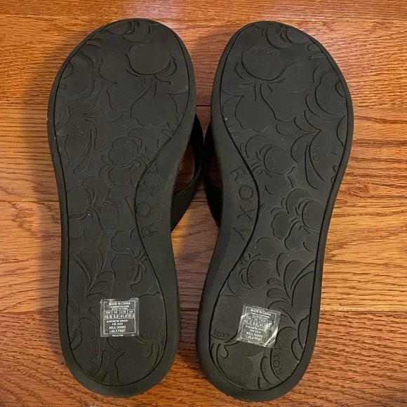Roxy foam flip flops - Picture 3 of 5